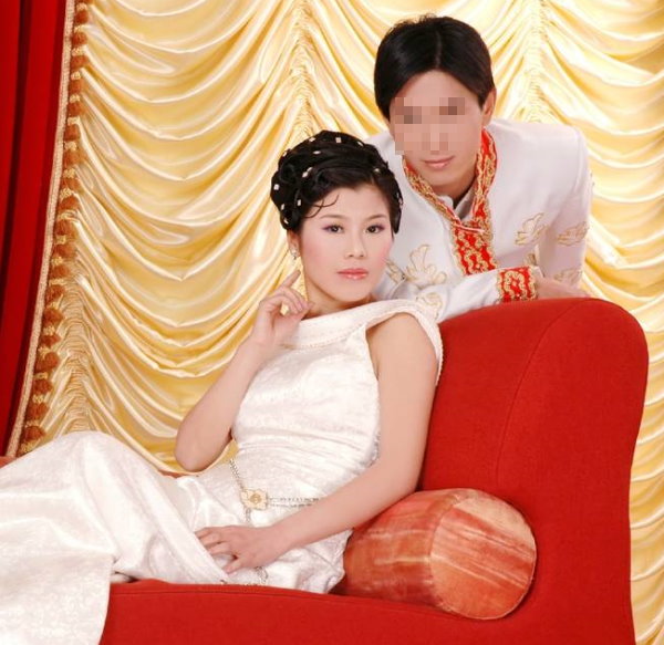 結婚典禮中的幸福伴侶